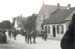 2206_Soldaten_in_Schoolstraat